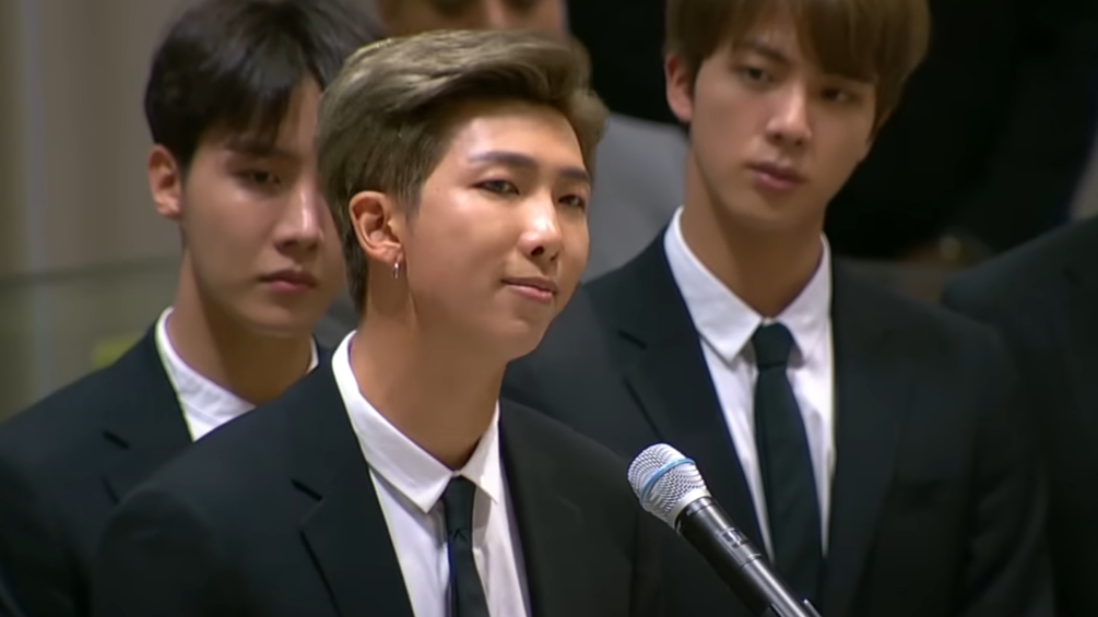 BTSのRMがAPECのCEOサミットで基調演説へ　K-POP歌手として初